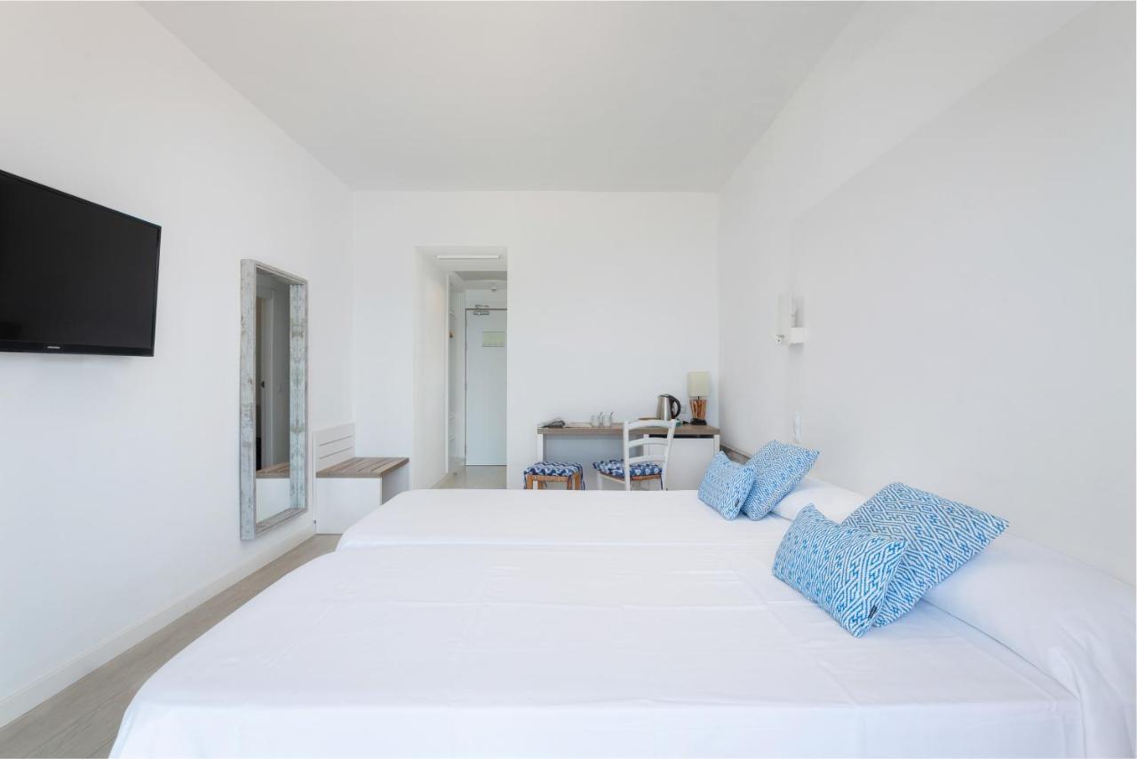 Hotel Atolon & Kaafu Beach Club Cala Bona  Buitenkant foto