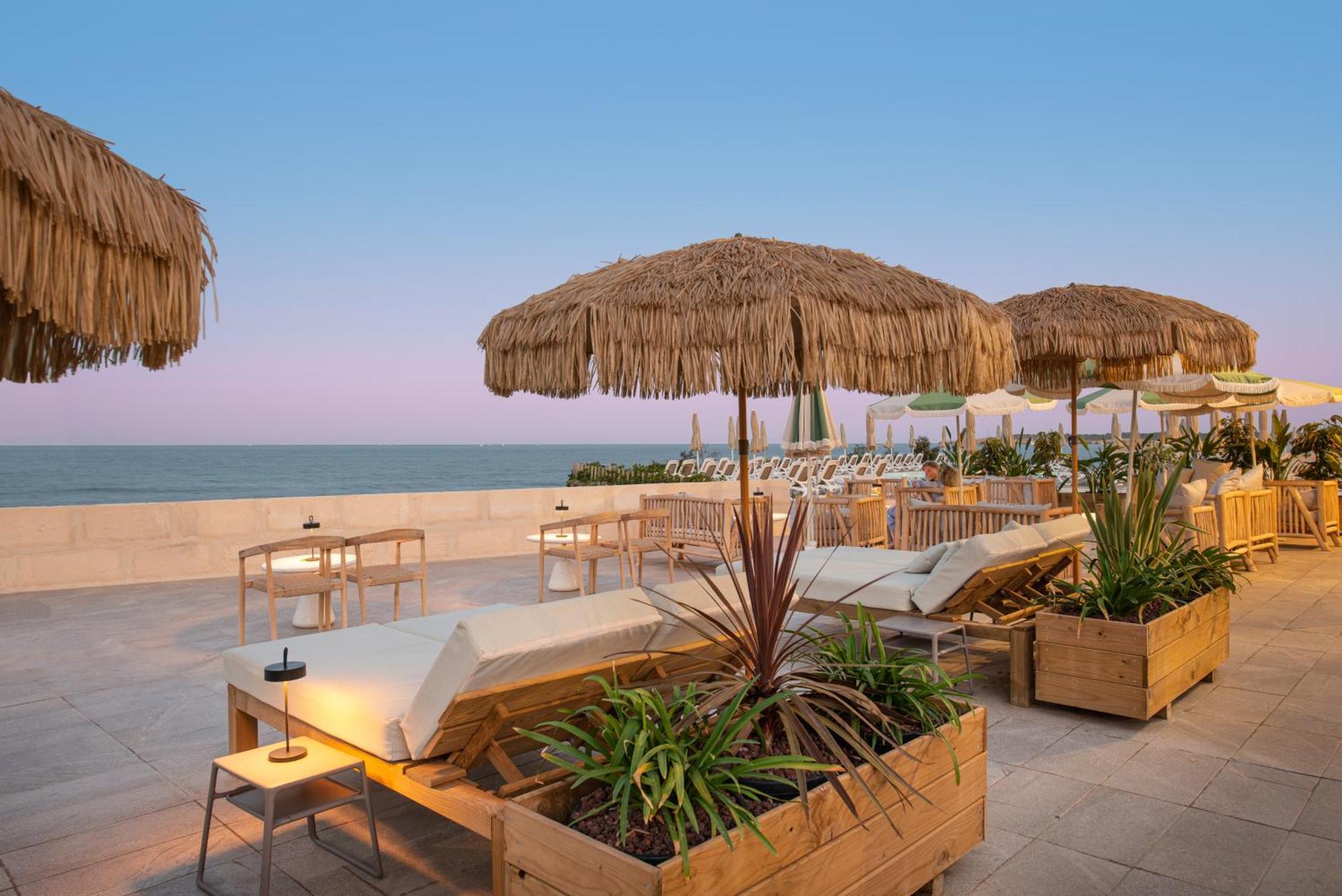 Hotel Atolon & Kaafu Beach Club Cala Bona  Buitenkant foto